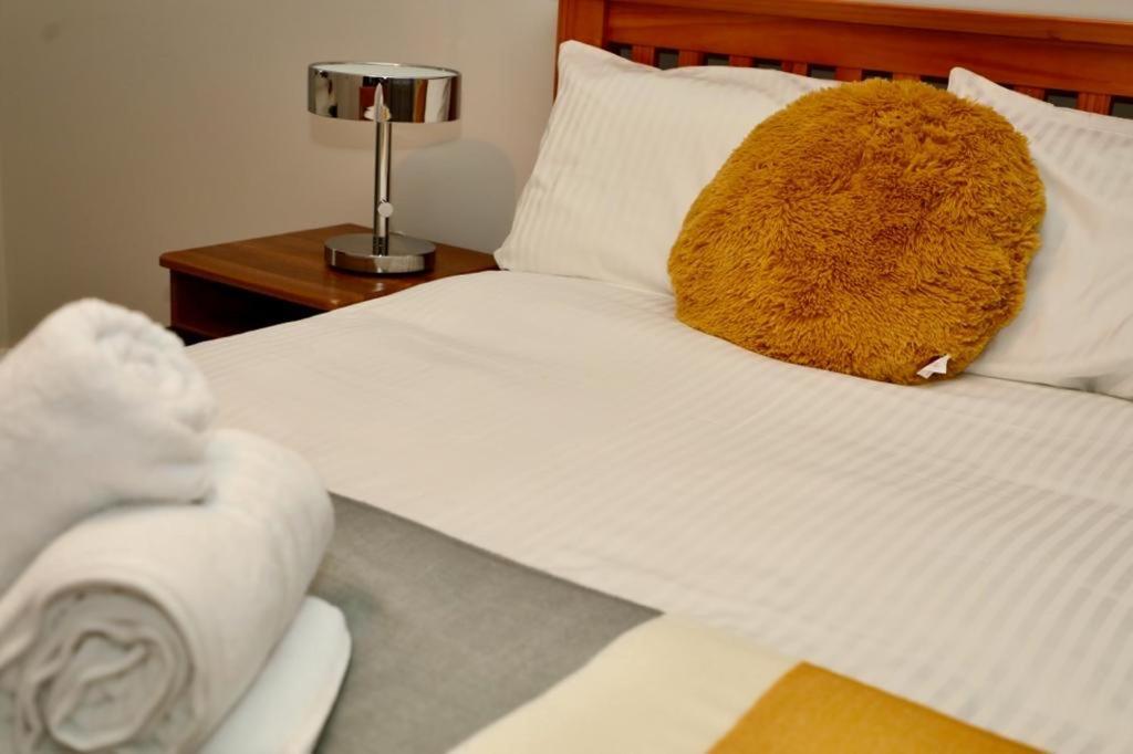 Aqua Dreams - Serviced Luxury Modern Belfast City Centre 2 Bed Apartment מראה חיצוני תמונה