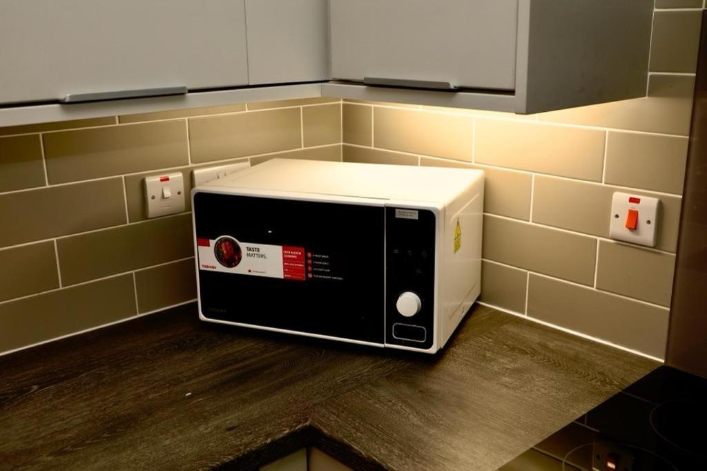 Aqua Dreams - Serviced Luxury Modern Belfast City Centre 2 Bed Apartment מראה חיצוני תמונה