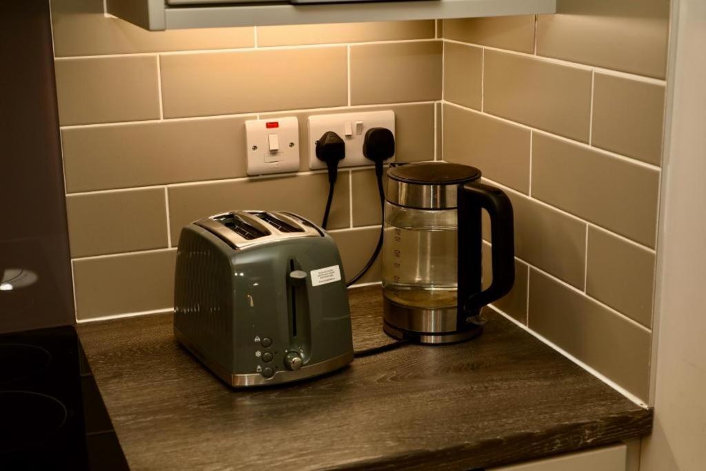 Aqua Dreams - Serviced Luxury Modern Belfast City Centre 2 Bed Apartment מראה חיצוני תמונה